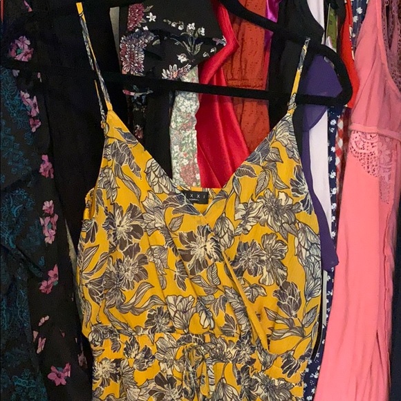 🌼Romper🌼 - Picture 2 of 4